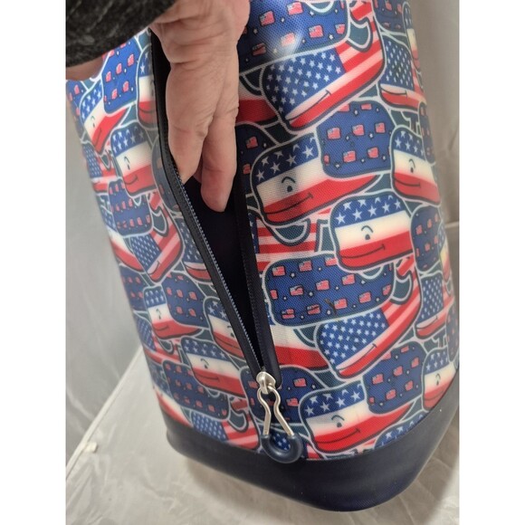 Vineyard Vines Blue Whale 10 Can Capacity Cooler Shoulder Bag pre Owned - Picture 2 of 9